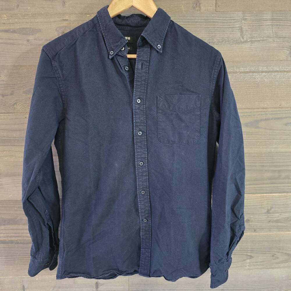 Uniqlo Mens Small Slim Fit Navy Blue Long Sleeve Button Down Shirt Cotton Casual